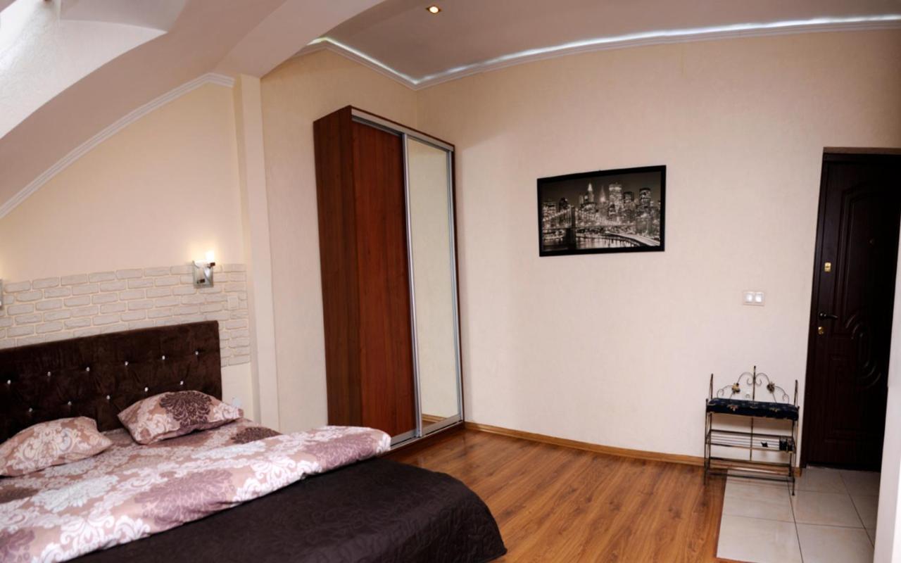 Appartamento Залізнична 49 "Хочу Цю!" Ivano-Frankivsk Esterno foto